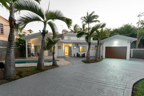 Cozy Coastal Villa Troux Aux Biches