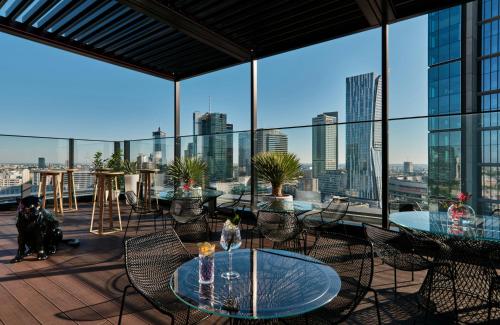 NYX Hotel Warsaw by Leonardo Hotels — Balcony/Terrace
