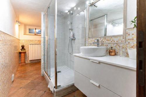 Movie Star Apartment with garden