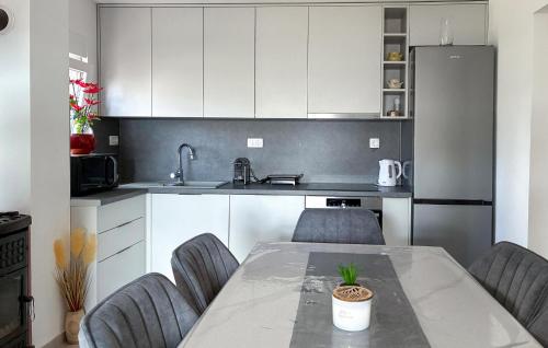 Nice Apartment In Zadar With Wifi
