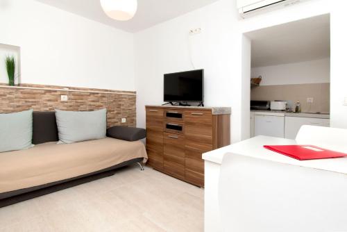 Apartment Golden Blue sea