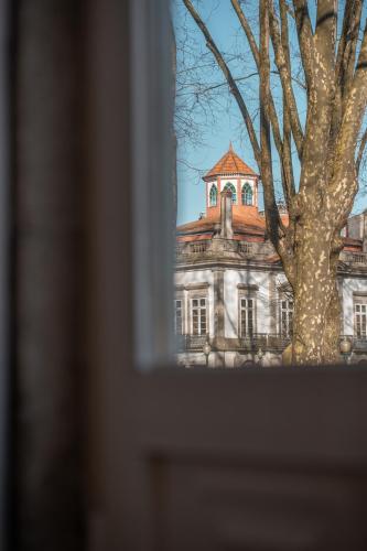 Historic Porto Stay, Classic Details, City Life