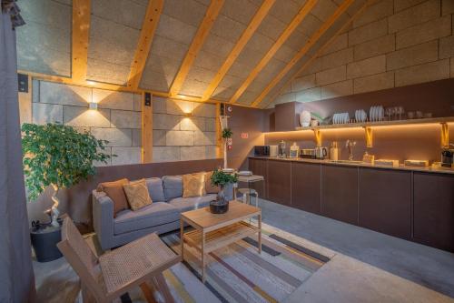 Hut E, Cabana in Town