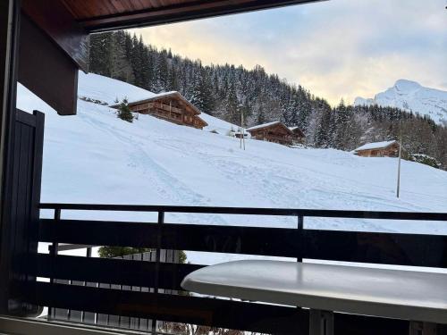 Duplex 6 personnes avec Wi-Fi et garage à La Clusaz - FR-1-459-255