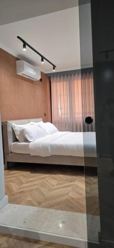 STAY-FIVE Central 3 Modern Studios Self check-in Mine Peza