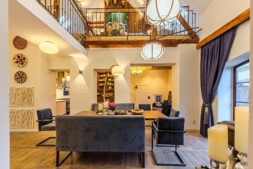 Jevany Luxury Villa by the Lake with Infrasauna