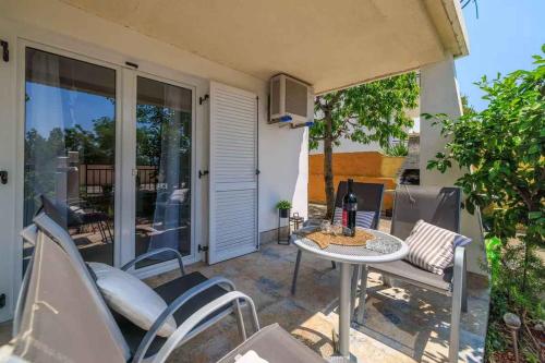 Apartment near Beach in Dramalj 54776