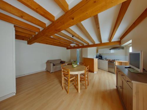 Appartement cosy 70m² avec WIFI près des Thermes Saint Roch - FR-1-541-141