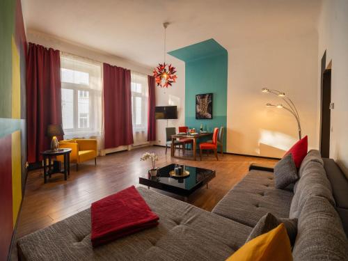 Stylish Vienna Apartment near U4 Metro & Naschmarkt