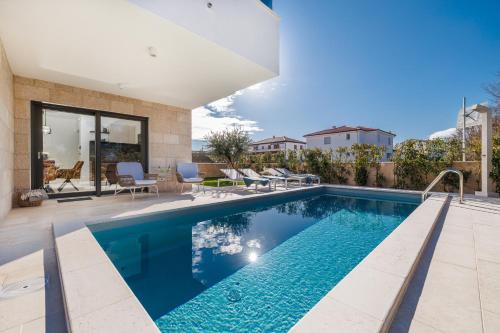 New 2026 Casa MARE Malinska with private heated pool