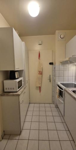 Studio en centre Ville, côté de la Gare de Champel et d l'Hopital