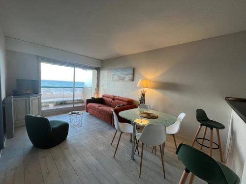 Appartement T2 cabine avec parking, animaux admis