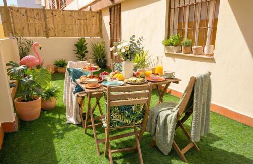 Exclusivo oasis con terraza jardín en la Malagueta, playa y supermercados, centro histórico a un paso