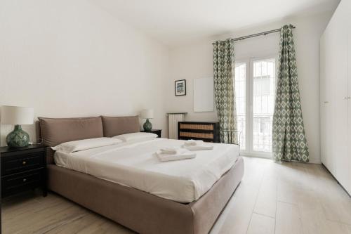 GuestHost - Bright Flat near Stazione Centrale