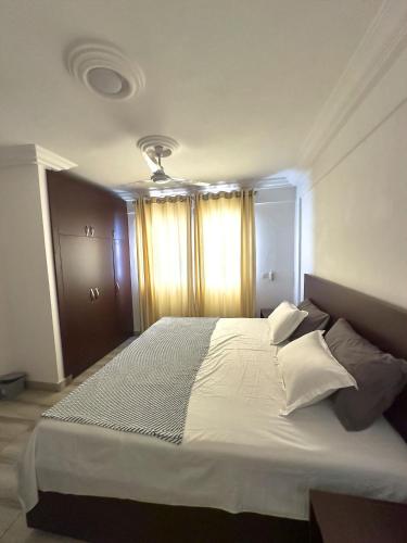 LuxeHomes