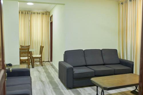 테마에 위치한 LuxeHomes에서 갤러리에 업로드한 사진