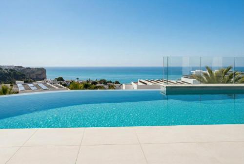 Lirios 182 Cumbre del Sol