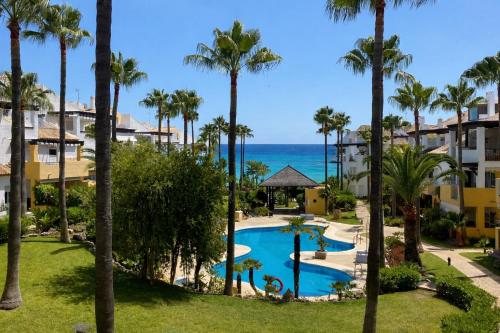 Bahía de Marbella Beachfront 2 bedroom apartment