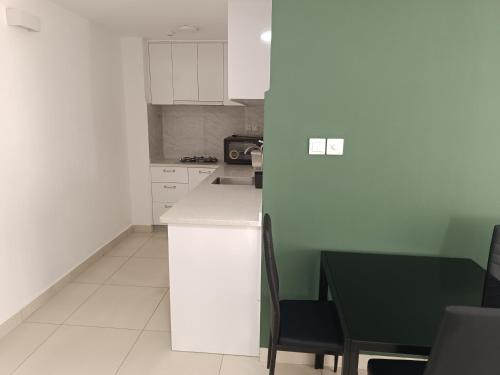 Dapur atau dapur kecil di Malas Residence