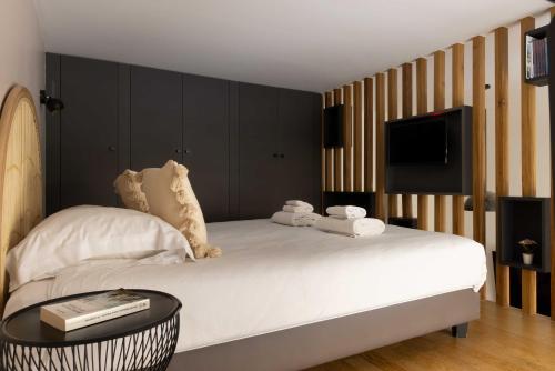 Modern studio for 4 people - Arc de Triomphe