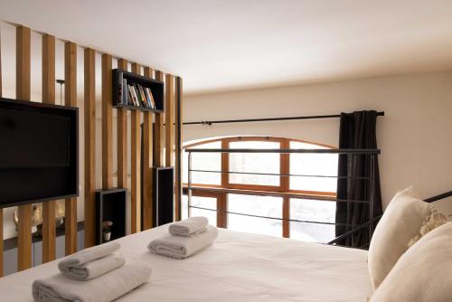Modern studio for 4 people - Arc de Triomphe