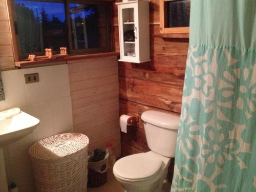 Koupelna v ubytování Pichilemu hermosa vista