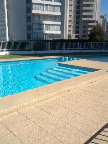 Piscina a Coraceros Apartment o a prop