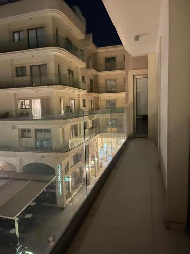 Central Large 2BD APT near the Beach