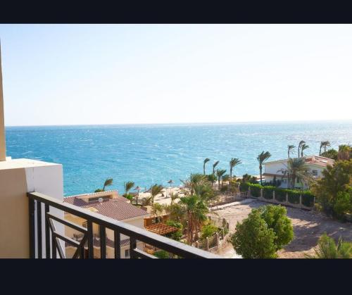 Juliana beach luxury family suites