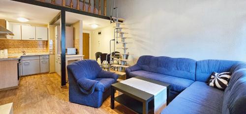 HOLIDAY HOME Statek 014 z osobną sypialnią i antresolą przy plaży