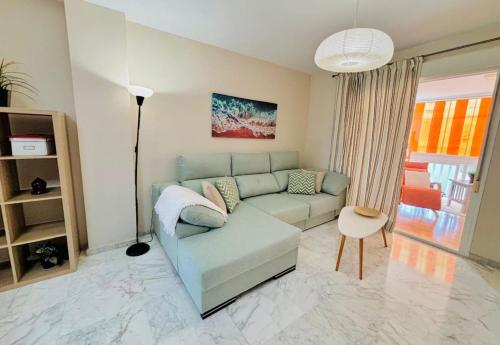 Cozy apartment close shopping centre and beach