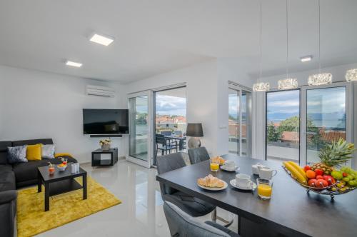 Apartments Elle Luxury Vantačići
