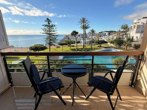 Castillo Santa Clara beach front studio