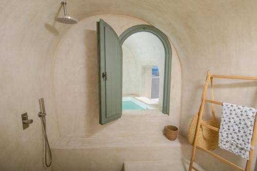 Old Oia Houses
