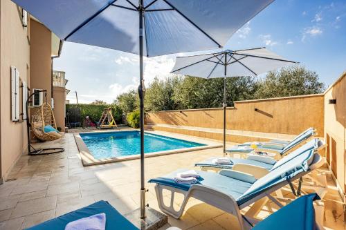 Villa Vesna for 6 persons near Pula with 32 m2 private pool, kids playground & free bikes