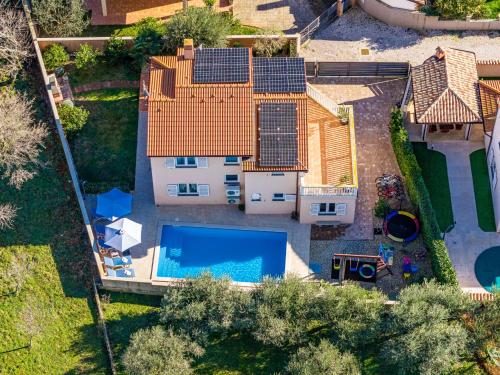 Villa Vesna for 6 persons near Pula with 32 m2 private pool, kids playground & free bikes