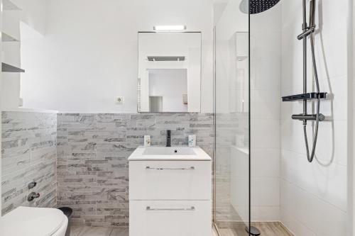 Nice Renting - GRIMALDI - Golden Square Best Location Fully Equiped