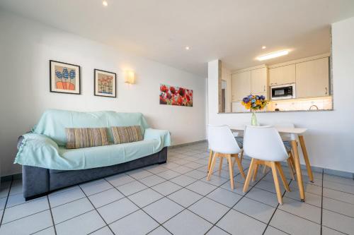 Hauzify I Apartament Girasol