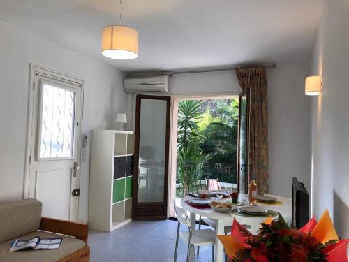 SR550-006 Appt Studio mezzanine 4 personnes ST RAPHAEL