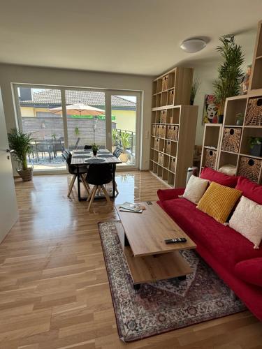 Sorinas Home - Comfortable Apartment near Graz - Free Parking