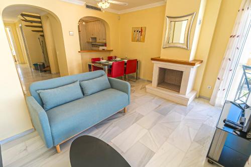 Canovas Nerja - Plaza del Olvido