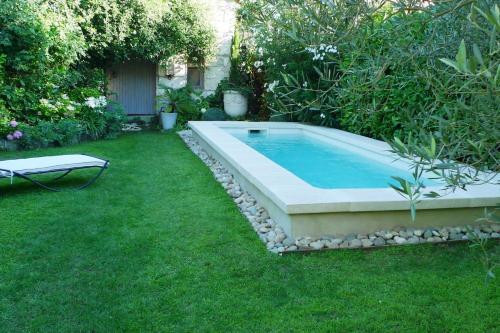 Charmante maison de ville avec jardin et piscine Avignon