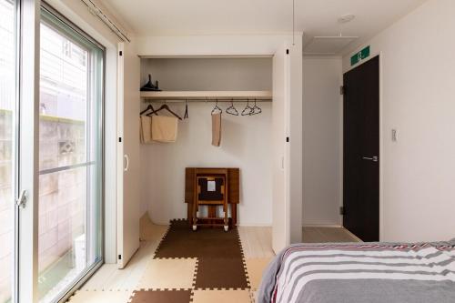 Haneda Hub 7km to HND- 6min Walk to Omori Stn