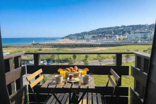 Studio vue mer exceptionnelle, Port-Deauville, proche Plage, centre-ville et casino