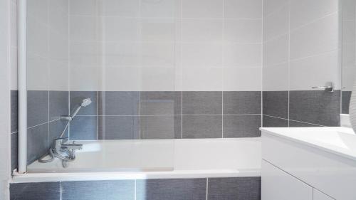 Saint Clair N303 ST2