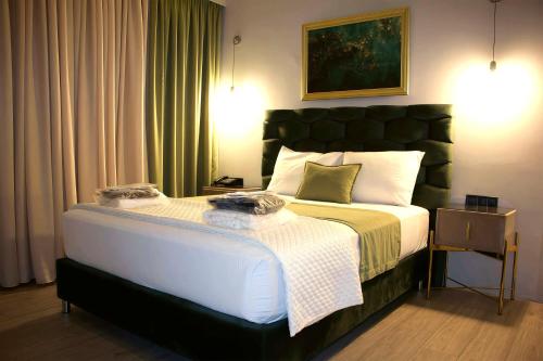 VIP Suite 107 - Castle De Paris