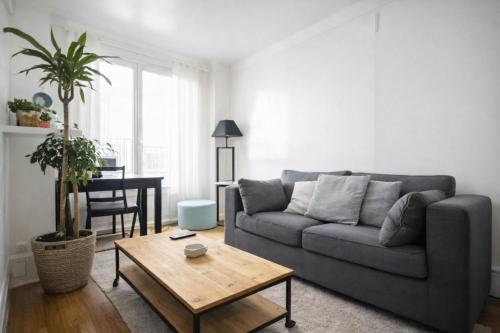Inside Paris – Rue de Chambéry