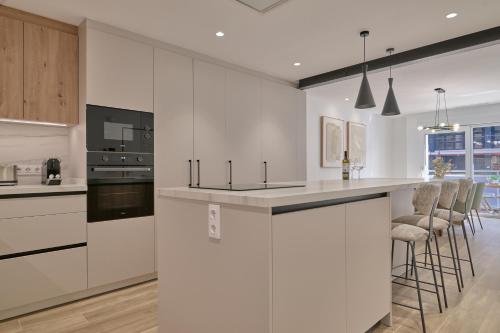 City Center Romantic Suite by Virkin Suites