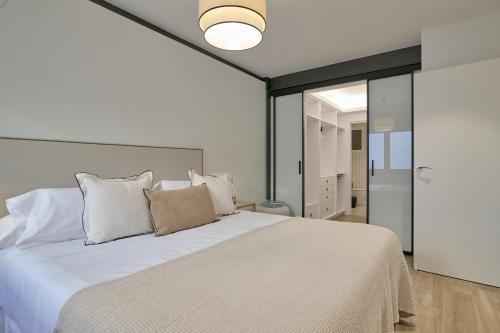 City Center Romantic Suite by Virkin Suites