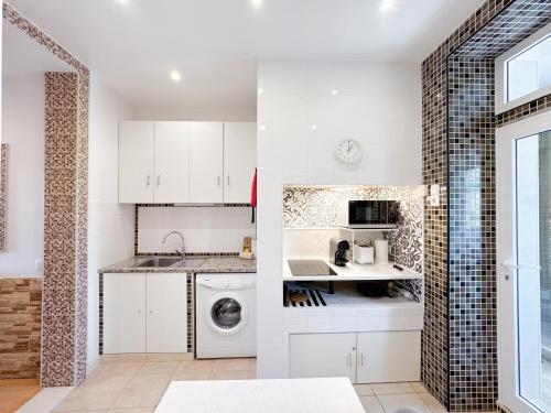 Quiet and Cozy, Easy Access to Lisbon Highlights #1880
